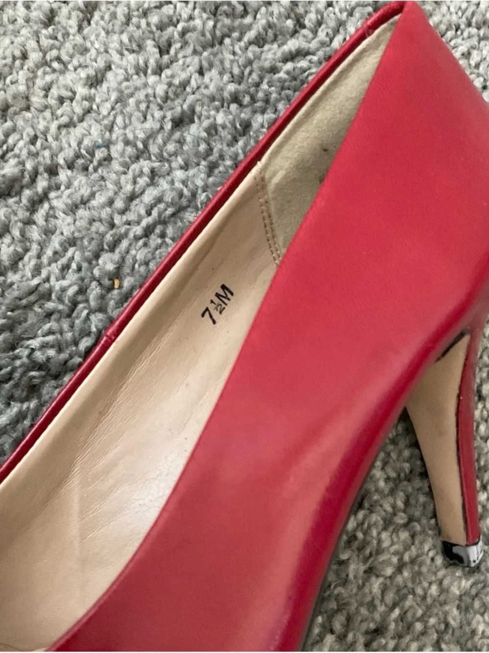 Red Pointed-Toe Mid-Heel Pumps
